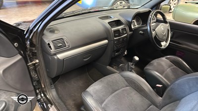 Lot 30 - 2003 RENAULT CLIO 172