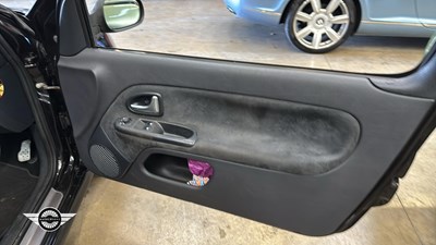 Lot 30 - 2003 RENAULT CLIO 172