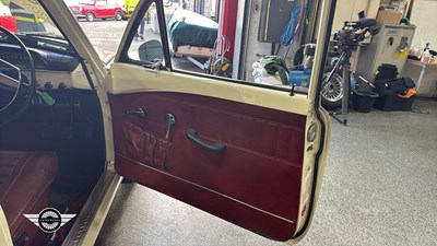 Lot 829 - 1966 VOLVO 132