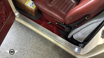Lot 829 - 1966 VOLVO 132