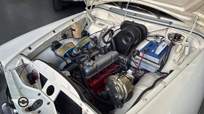 Lot 829 - 1966 VOLVO 132