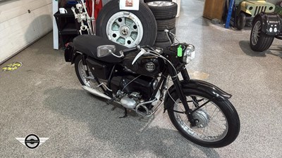 Lot 32 - 1958 VELOCETTE