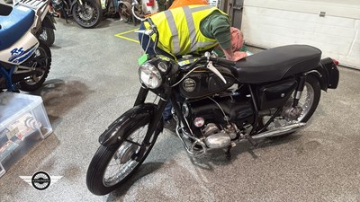 Lot 32 - 1958 VELOCETTE