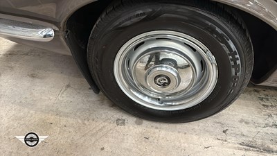 Lot 44 - 1970 DAIMLER SOVEREIGN