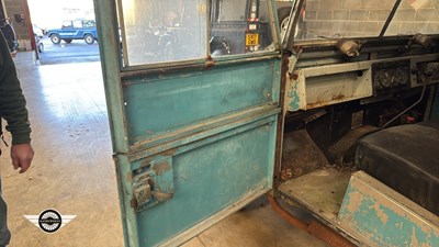 Lot 58 - 1955 LAND ROVER