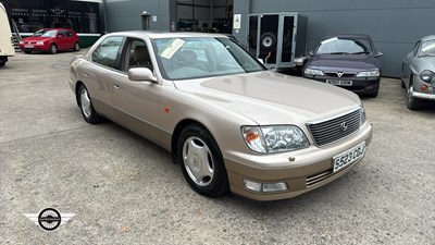 Lot 180 - 1998 LEXUS LS400 AUTO