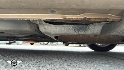 Lot 180 - 1998 LEXUS LS400 AUTO