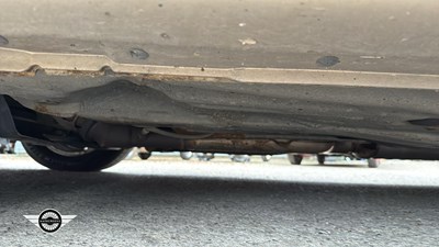 Lot 180 - 1998 LEXUS LS400 AUTO