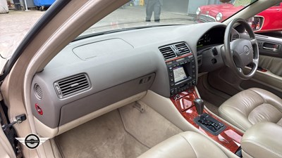 Lot 180 - 1998 LEXUS LS400 AUTO