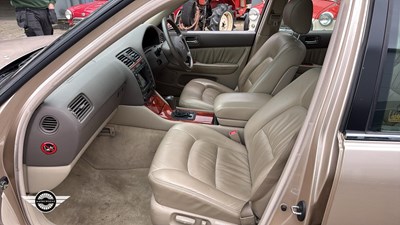 Lot 180 - 1998 LEXUS LS400 AUTO