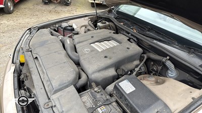 Lot 180 - 1998 LEXUS LS400 AUTO