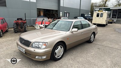 Lot 180 - 1998 LEXUS LS400 AUTO