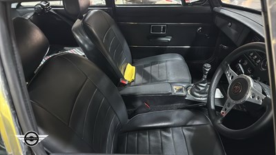Lot 186 - 1979 MG B GT