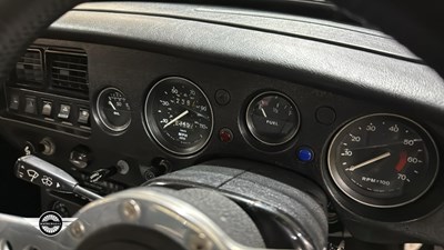 Lot 186 - 1979 MG B GT