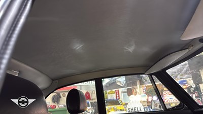 Lot 186 - 1979 MG B GT