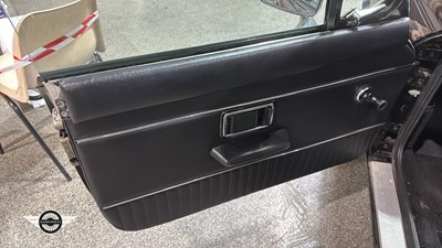 Lot 186 - 1979 MG B GT