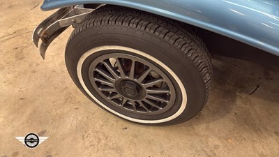 Lot 70 - 2002 BEAUFORD