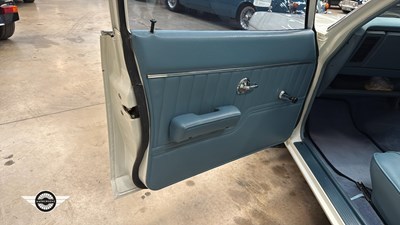 Lot 90 - 1973 VAUXHALL VICTOR