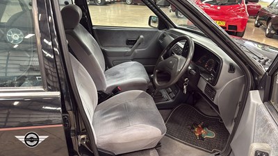 Lot 104 - 1988 FORD ESCORT GHIA