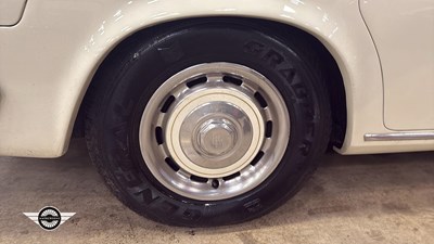 Lot 438 - 1975 ROLLS ROYCE