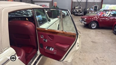 Lot 438 - 1975 ROLLS ROYCE