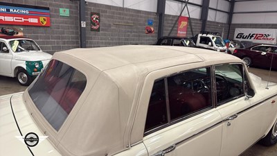 Lot 438 - 1975 ROLLS ROYCE