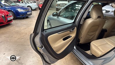 Lot 222 - 2006 VOLVO V70 R