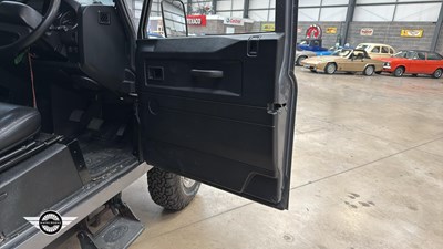Lot 136 - 2016 LAND ROVER DEFENDER 110 D/C P-U
