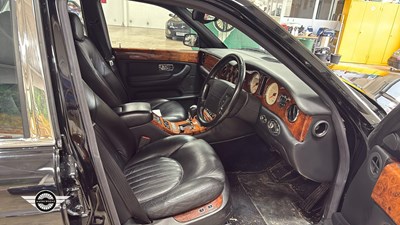 Lot 246 - 2000 BENTLEY ARNAGE RED LABEL AUTO