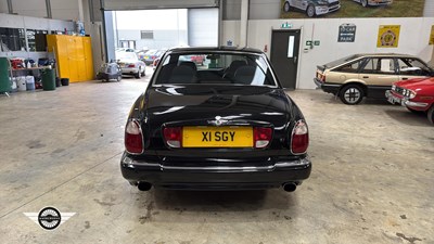 Lot 246 - 2000 BENTLEY ARNAGE RED LABEL AUTO