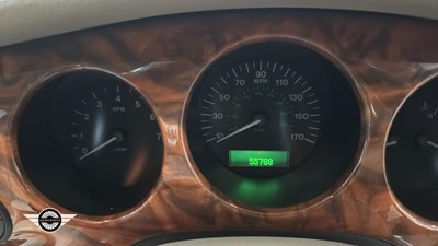 Lot 262 - 2000 JAGUAR XJ8 AUTO