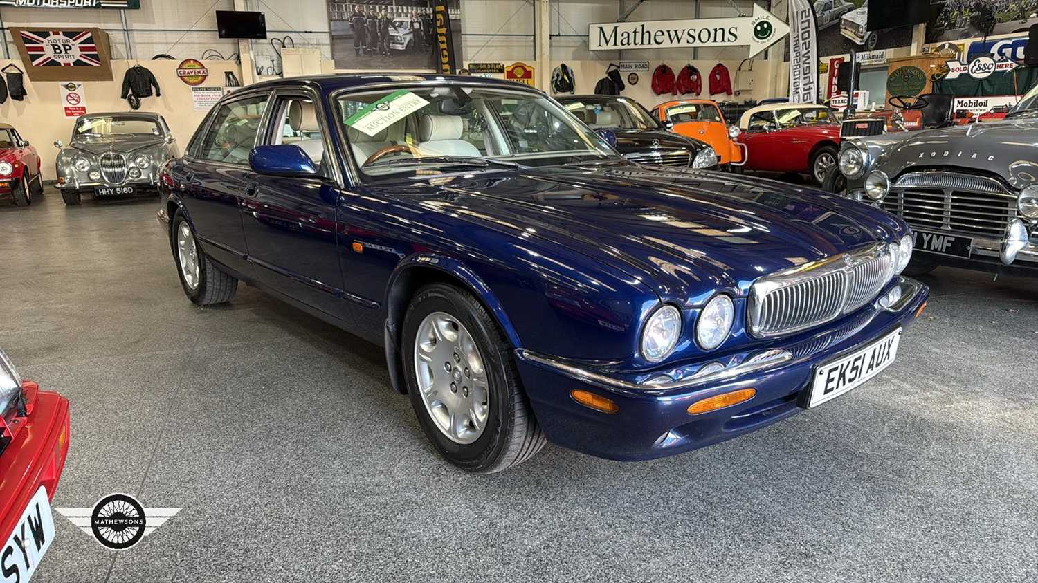 Lot 276 - 2001 JAGUAR SOVEREIGN V8 AUTO
