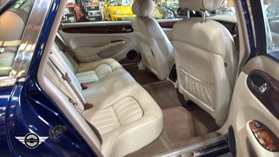 Lot 276 - 2001 JAGUAR SOVEREIGN V8 AUTO