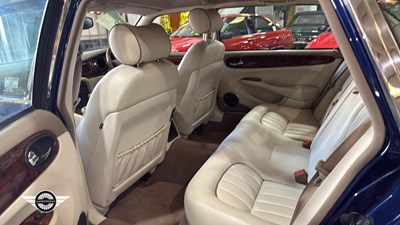 Lot 276 - 2001 JAGUAR SOVEREIGN V8 AUTO