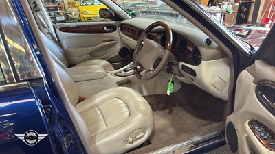 Lot 276 - 2001 JAGUAR SOVEREIGN V8 AUTO