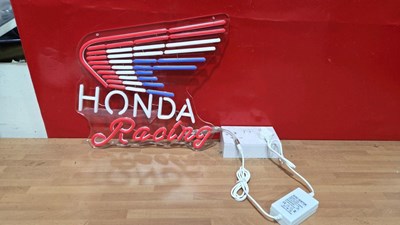 Lot 193 - HONDA RACING NEON LIGHT UP SIGN 17" X 13"
