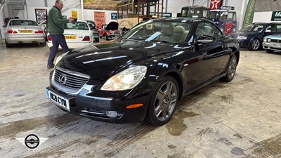Lot 12 - 2006 LEXUS SC 430 AUTO
