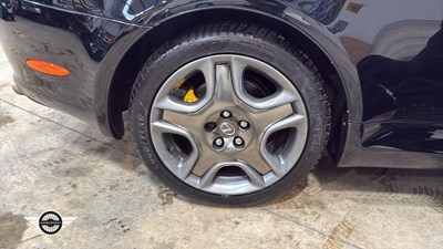 Lot 12 - 2006 LEXUS SC 430 AUTO