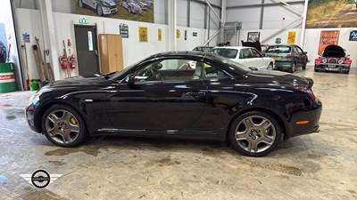 Lot 12 - 2006 LEXUS SC 430 AUTO