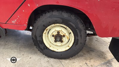 Lot 320 - 1982 LAND ROVER 109" - 4 CYL