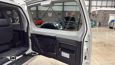 Lot 326 - 2002 MITSUBISHI