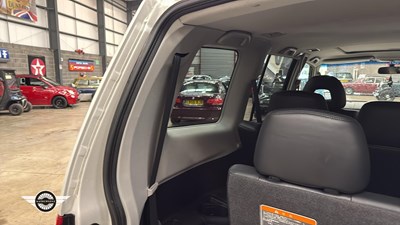 Lot 326 - 2002 MITSUBISHI