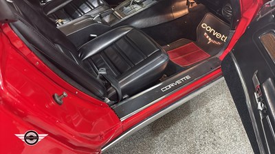 Lot 374 - 1972 CHEVROLET GMC CORVETTE