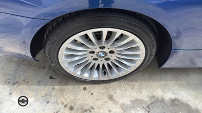 Lot 10 - 2007 BMW 325I SE