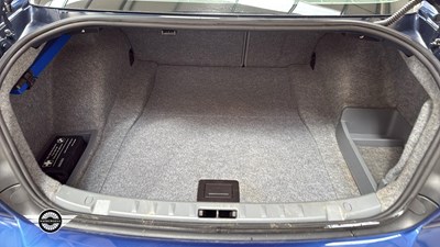 Lot 10 - 2007 BMW 325I SE
