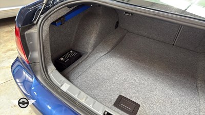 Lot 10 - 2007 BMW 325I SE