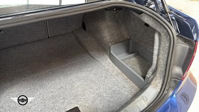 Lot 10 - 2007 BMW 325I SE