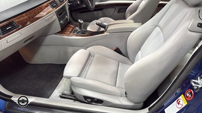 Lot 10 - 2007 BMW 325I SE
