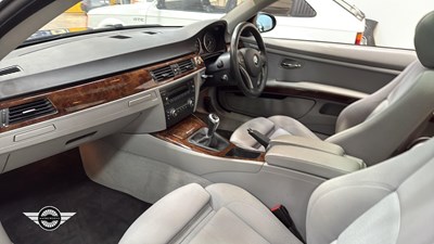 Lot 10 - 2007 BMW 325I SE
