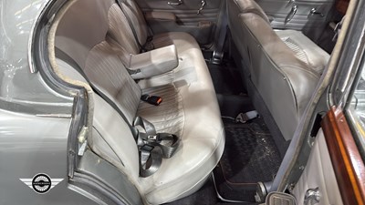 Lot 134 - 1966 JAGUAR S TYPE